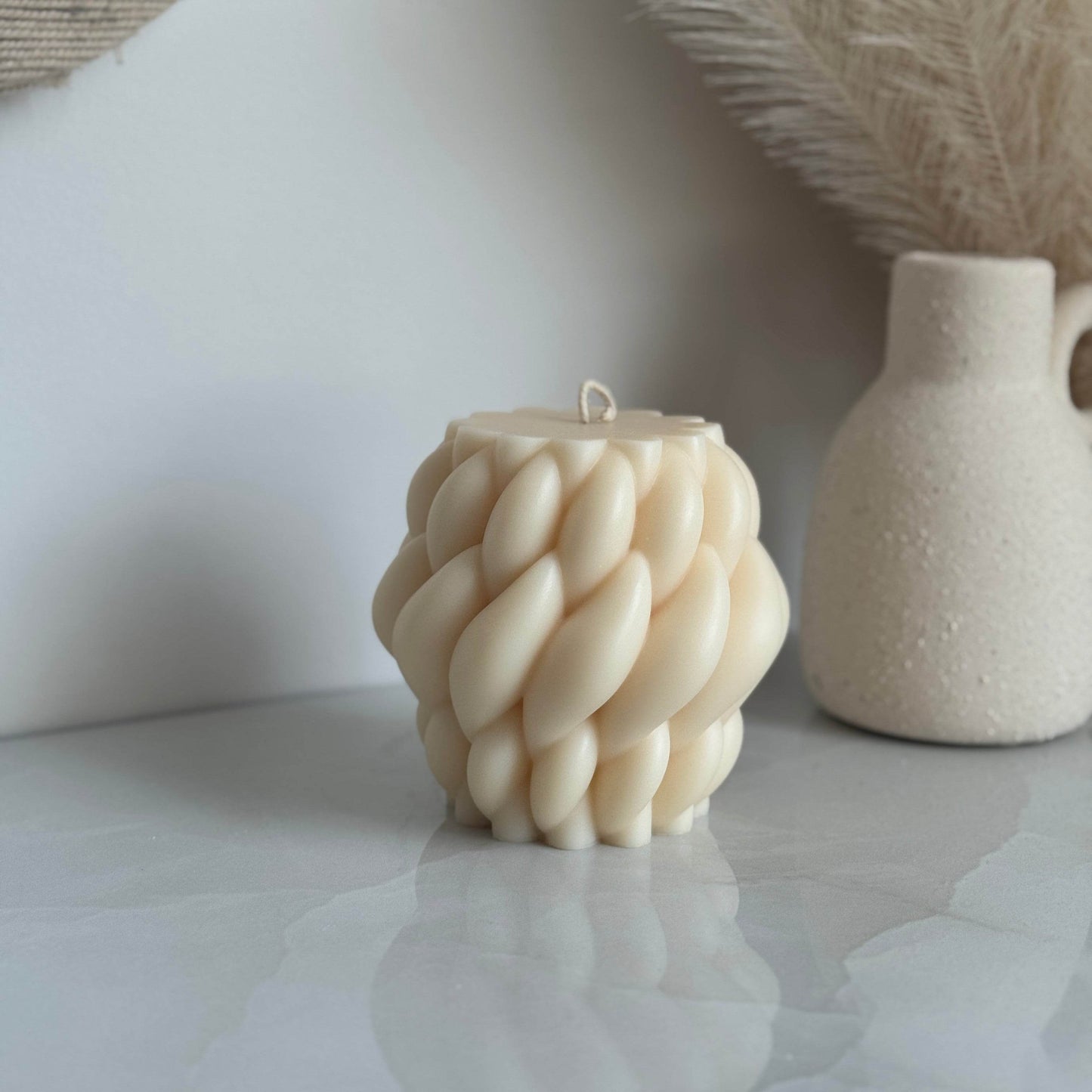 Braided Candle – A Flow of Nature & Form - AuraLux