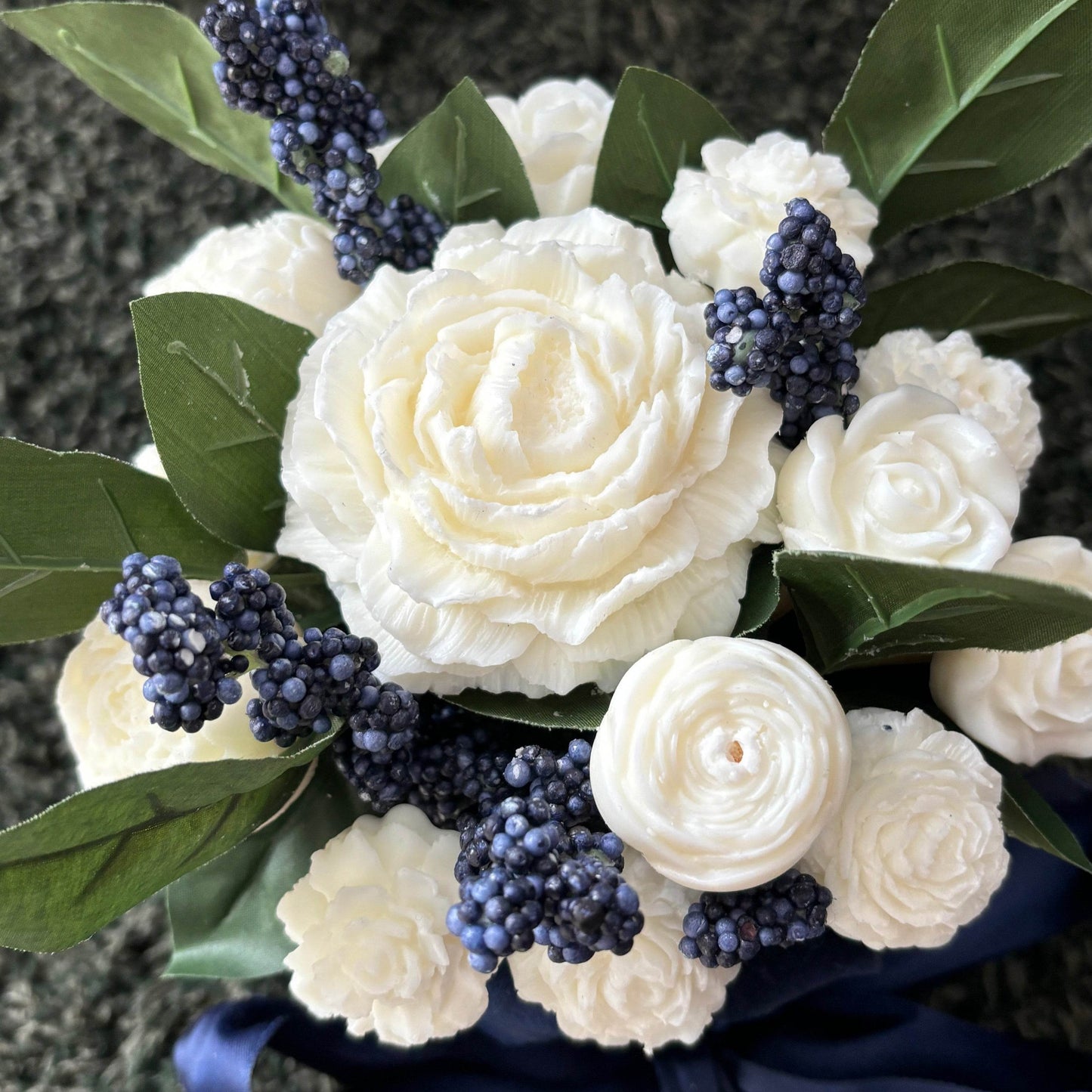 Floral Luxe Bouquet – A Candle Arrangement That Blooms Forever - AuraLux
