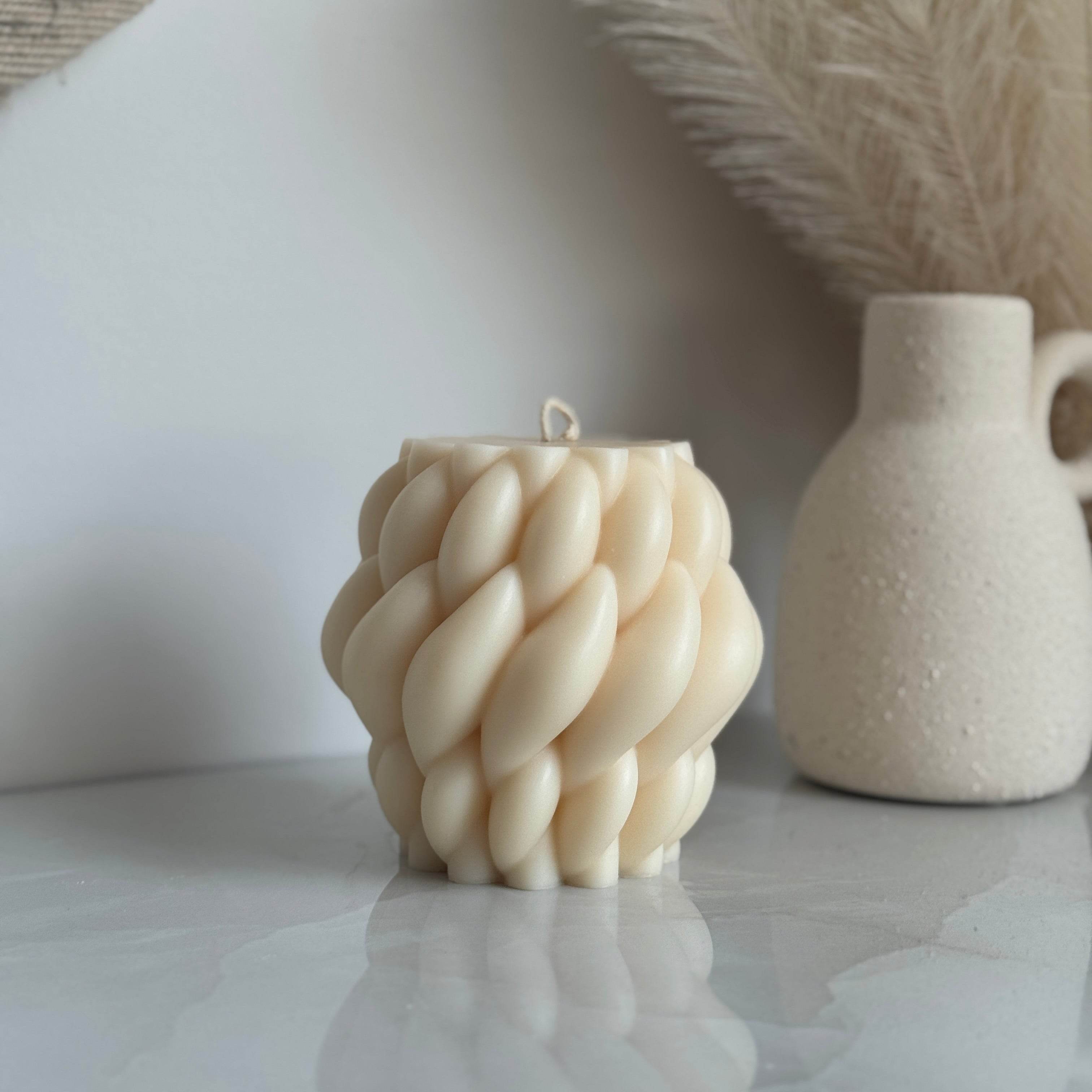 Braided Candle – A Flow of Nature & Form - AuraLux