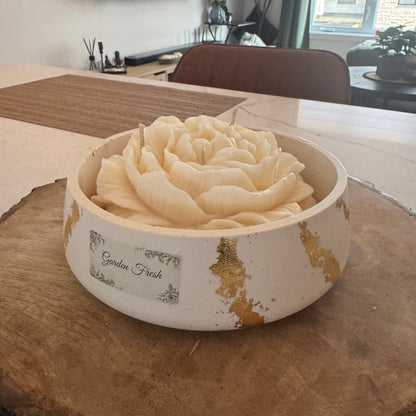 LUX Peony Candle – Where Elegance Blooms
